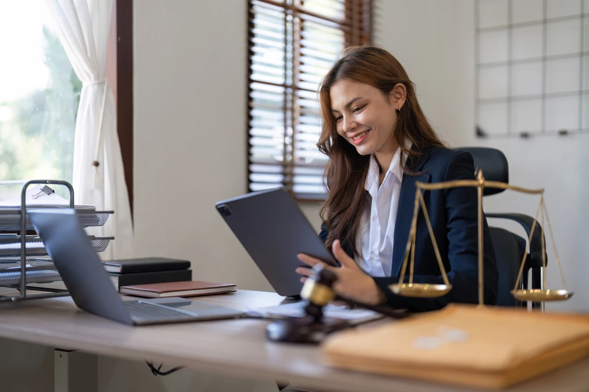 L'avocat face aux nouvelles technologies de l'information